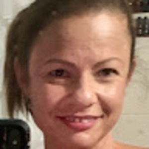 Meet your Posher, Caressa